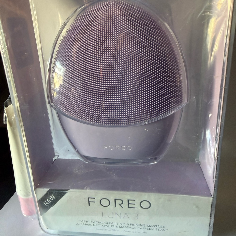 FOREO Luna 3 Skincare Device - Lavender